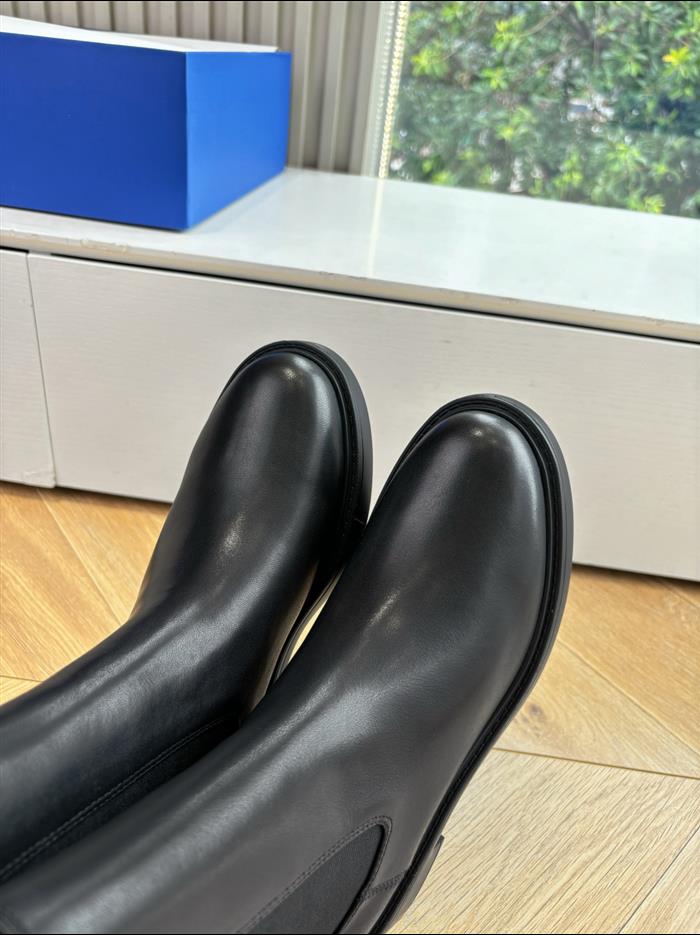 20251128172426336 370